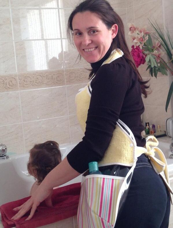 BoutiqueBaby2's tweet photo. If you are looking for a new Mummy gift  take a look at our Baby Bath Apron http://t.co/V7AFhb2dCh http://t.co/NPBkNsSFxP