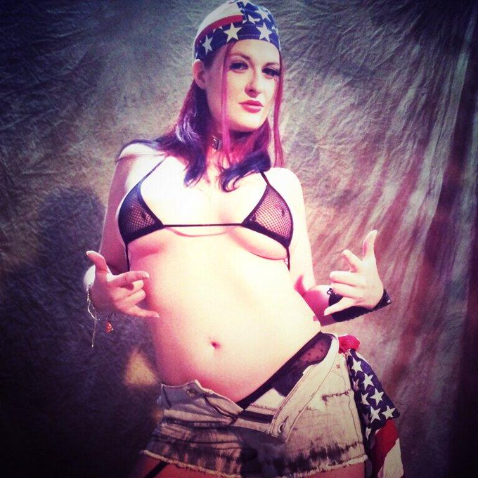 Have a nice week end kiss &hearts; http://t.co/LV1Zmg1SiX<a href="/tag/nouvellephotodeprofil"class="tags"><span>#nouvellephotodeprofil</span></a>