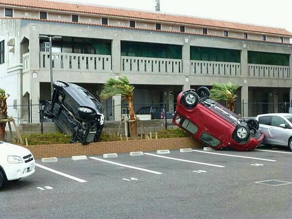 Kenta Shinzatoo Auf Twitter 石垣島はあわてぃーはーてぃーしてたみたいだね この写真以外にもいろんなとこで車 転がってたけど大丈夫 台風対策はしっかりしないとね Http T Co 5tuzh1ipiw