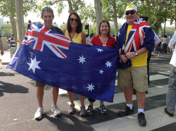 LeProgresTDF's tweet photo. Charles Paula, Bev Arnold from Sidney... Trois étapes au programme... #TdF #Lyon http://t.co/QiV5X8Drrt