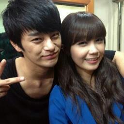 Со ин гук и его жена. Ким чжи ин. Со ин гук и его жена. Со ин гук с женой. Со ин гук и его девушка.