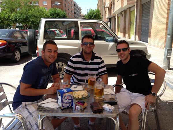 alexmasi87's tweet photo. @ASanchis06 #victorburguete una imagen vale mas k mil palabras http://t.co/1idHfCjcmQ