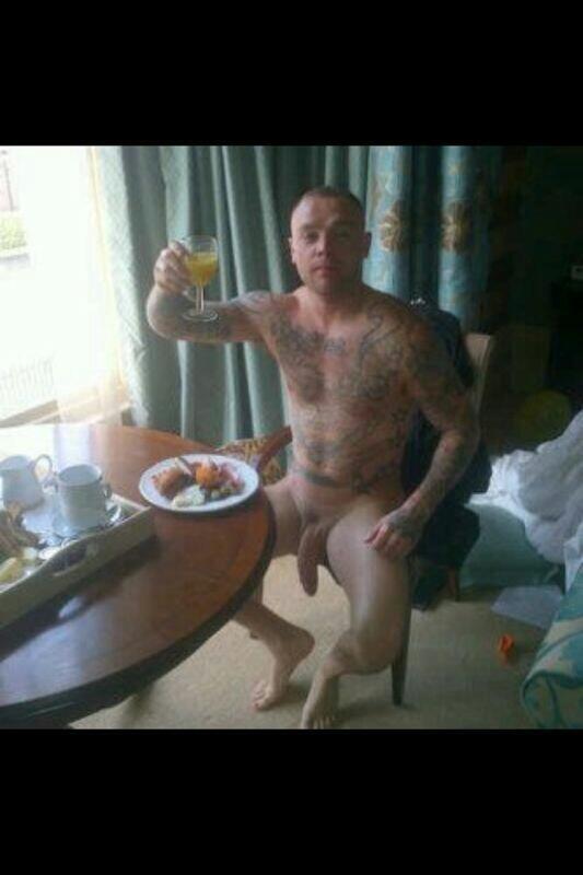 MarkVasi1's tweet photo. who is ready for breakfast? #gaydick #cum
#gaymale #sex http://t.co/RINMcJ00LK