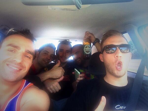 rejan88's tweet photo. Ajjajaja una d sierra?? @jf_cozar @edupitufo46 @Manuyeaah #meren http://t.co/OHW2qViNd3