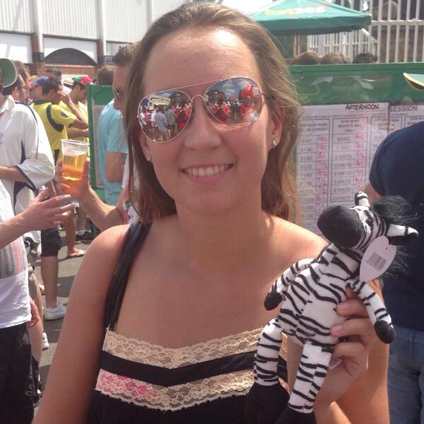 Beckywardy's tweet photo. At the #InvestecAshes watching the England Team slaughter The Aussies. Hopefully! http://t.co/AV6UrVrWha