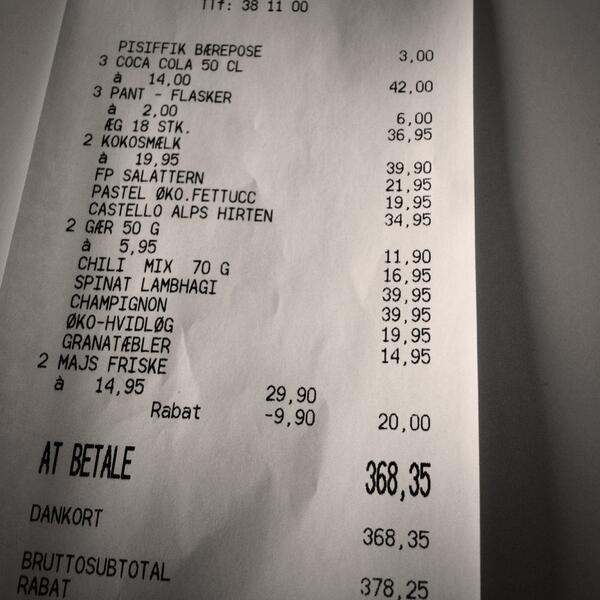 Det sådan lidt små dyrt at have besøg af en pescetar. :) vi glæder os til billigere grøntsager <a href="/PierreMinik/">Pierre Minik 💭</a>