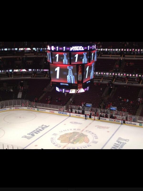 hawks_page tweet picture