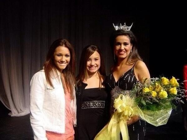 Mitchie (@memitchiebaker) on Twitter photo 