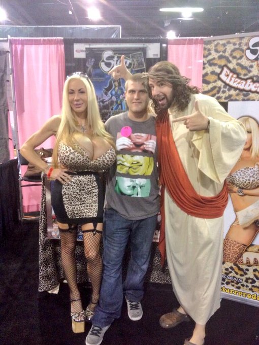 Hanging out with Jesus http://t.co/X94o90Wkym