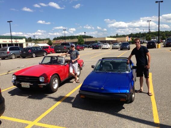 chamby_11's tweet photo. Nice car guys! @momon_111 @veilleuxsimon @Jbids1 http://t.co/w1J8iZ5JFd