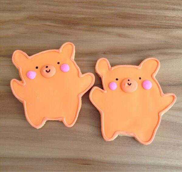 tmrw <a href="/JunctionFlea/">Junction Flea</a> pair yr food + drinks from @ESEsuavecito <a href="/MLCoffee/">MLCoffee</a> <a href="/FeasTOronto/">feasTO Dumpling Food Truck</a> &amp; <a href="/indiealehouse/">The Indie Alehouse</a> w/ a cute bear!