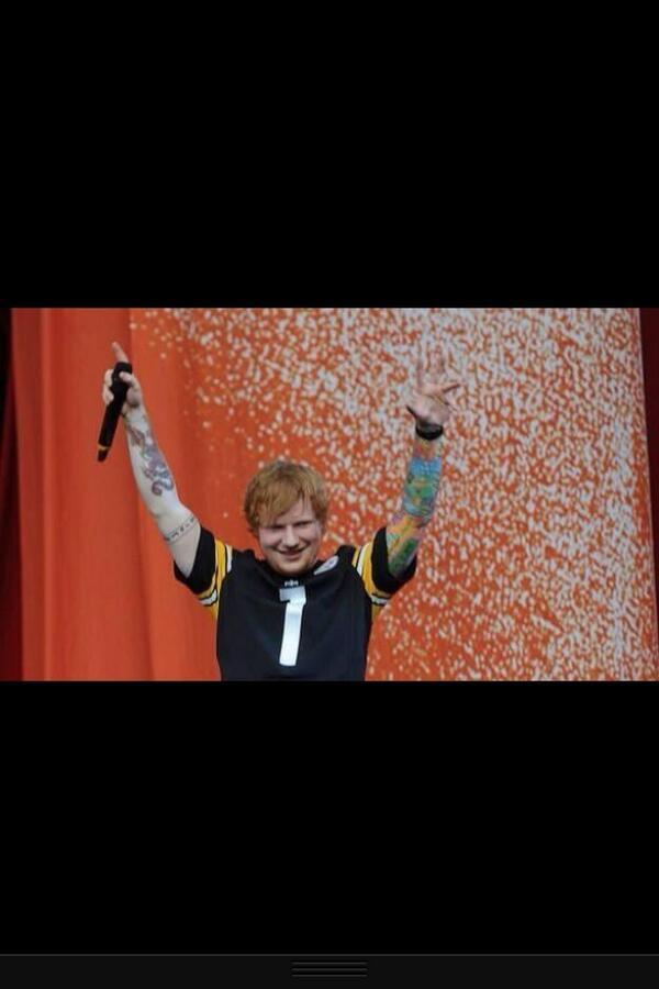 ItalySheeran91's tweet image. I'm fucking awesome eheheheh