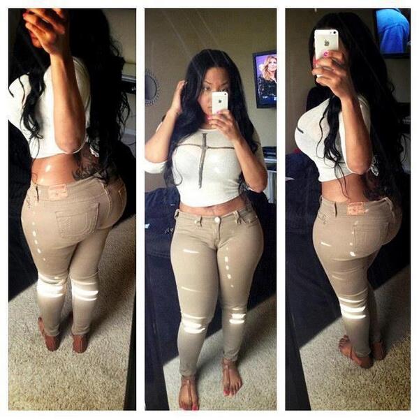 Baddchickcenter's tweet photo. 3 DIFFERENT VIEW OF GREATNESS>>>>> http://t.co/fQldehCiZ6