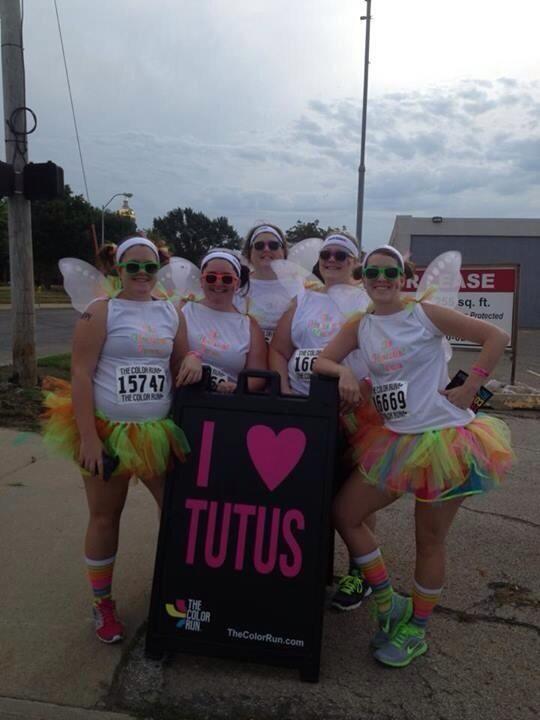 ColorRunPhotos's tweet photo. “@AnnaKay91: <3 @ColorRunPhotos http://t.co/U5rpfMkxUb” - Lookin great girls!