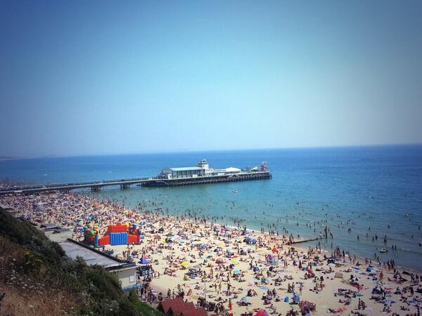 awakate's tweet photo. #bournemouth 13.07.13 ♡ http://t.co/Vbj2vrbiJY