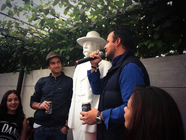 SupportForAH's tweet photo. #FOTO Alfonso Herrera en la presentación de el nuevo Jack Daniel's Apple [02] http://t.co/vZEcBqKiPN
