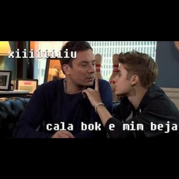 BurninUpFor1D's tweet photo. quando vc ta falando com um garoto e ele diz  ´´não gosto de 1d mas respeito eles´´ http://t.co/FDWUnvqwRK