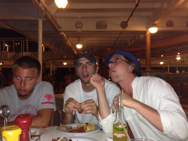 JessieWitte's tweet image. 😁😳😶😂😘 
Can't explain this picture...
😂😂😂😂