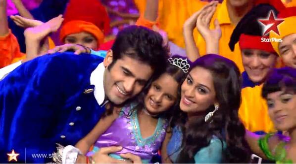 krystledsouzakd's tweet photo. Virika and Veera :D @karantacker_KT @teamKrystleD http://t.co/IcsJoAzija
