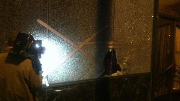 encouragers's tweet photo. .@abc7newsBayArea: Vandals smashed a window during a march through Oakland to protest the George Zimmerman verdict http://t.co/uUxw0U1g6A --