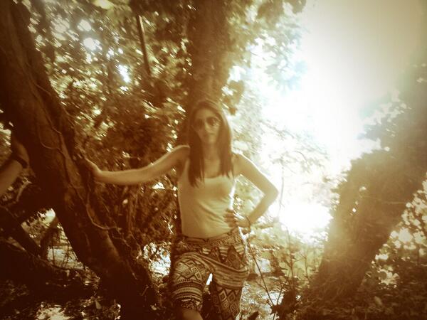 angelagh91's tweet photo. De rutaa http://t.co/7wNPz4pfyT
