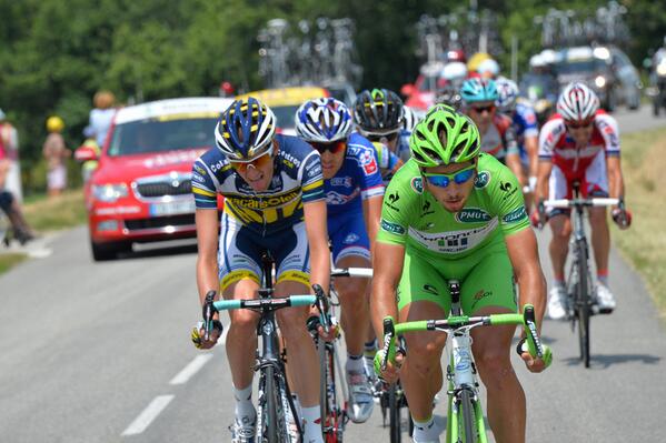 CannondaleBR's tweet photo. 15ª etapa do #TDF, a mais longa e difícil. Ciclistas pedalam 242,5 km. #CdalePro
Vamos lá @petosagan http://t.co/jcshQwWYCe