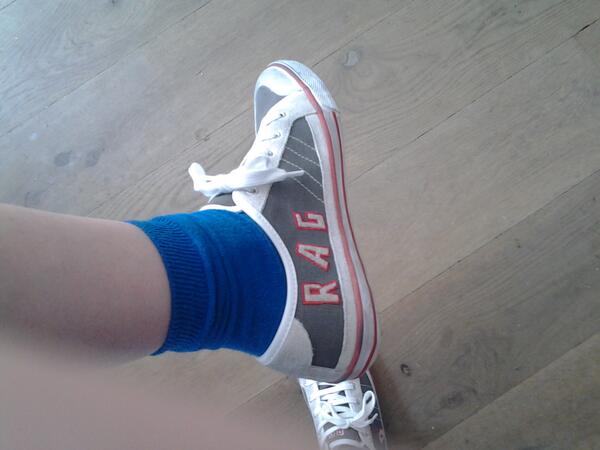GijsHoute's tweet photo. Coole schoenen http://t.co/ESbntLlJsG
