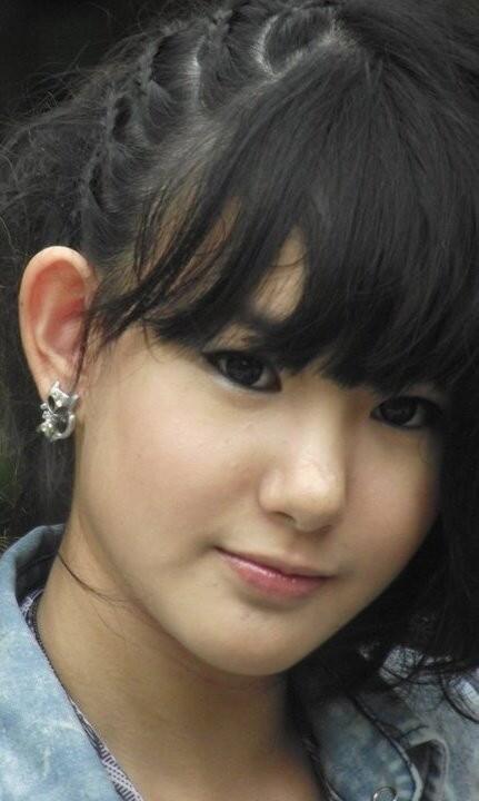 CherreenHvjkl's tweet photo. cute me =] http://t.co/FSzgJKkpC7