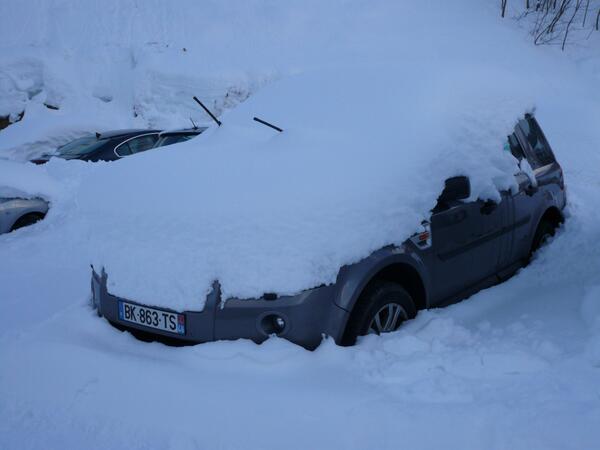 <a href="/venseyha/">Ven Seyha</a> <a href="/PersieOfficia/">Robin van Persie</a> <a href="/nickyb79/">nick benson</a> @IandikaF <a href="/parislemon/">ParisLemon</a>