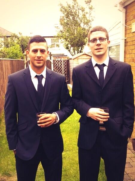 SYGSI's tweet photo. "@pwoody7: Brothers @SYGSI http://t.co/1oFidP2h6W" the kray twins!