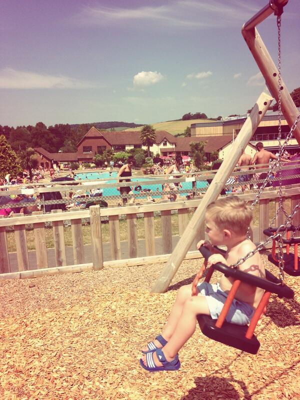 ross_king1's tweet photo. Nice day at Coften holiday park http://t.co/Mz0ZsI2ymi