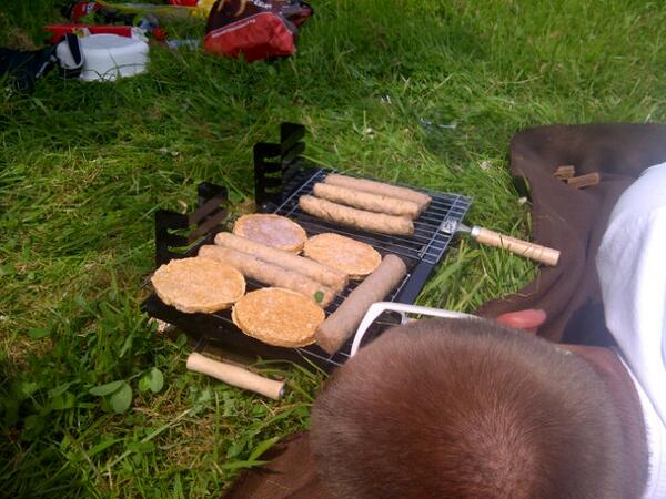 joeybooten's tweet photo. Bbq met @Kuufke98 http://t.co/UEidVKM6vJ"