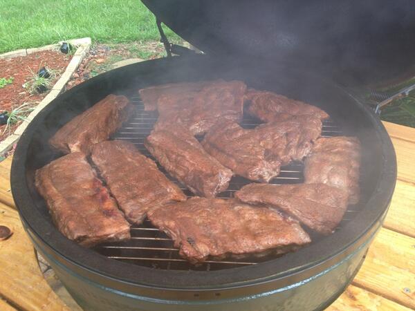 Harp41's tweet photo. That's what I'm talkin about RTโ@captbuckhall: we can't watch football, we can still tailgate #SundayWithoutFootball http://t.co/S4pavOF2Cwโ