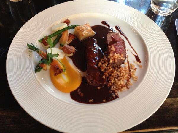 rubenmoning's tweet photo. Heerlijke avondje uit eten met Sterre bij @OsenPeper  genieten! http://t.co/g1p0uaSoxO