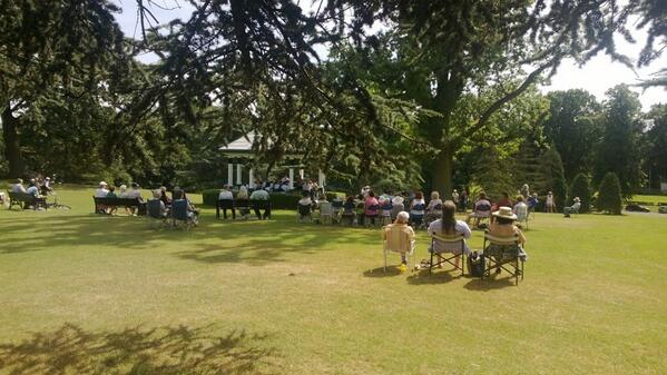 A lovely afternoon on Western Park.