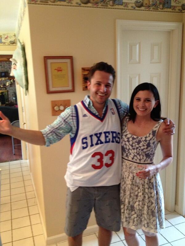 dhall16's tweet photo. Biggest busts in sixers history AB and @bostontrav13 http://t.co/Lbc8v5e6SW