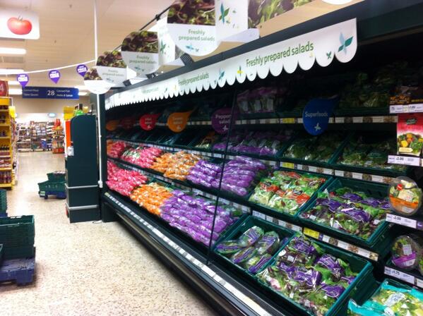 Helping my brother at Northwich <a href="/SmethurstDean/">Dean Smethurst</a> <a href="/ThomasRichard14/">Thomas Richardson</a> @steviegosboy