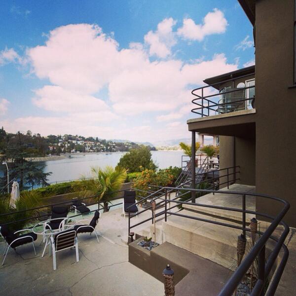 toribarnao's tweet photo. Serenity in the middle of Los Angeles 1957 Rockford Rd. Open today 2-5 http://t.co/lDt1N7knBu