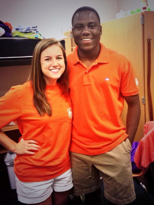 CU_Tide's tweet photo. CU OA's wearing ST at pre-orientation housing. @southerntide @KatherinePoston #ClemsonFamily#SkipjackLove http://t.co/RR6NirW0bn
