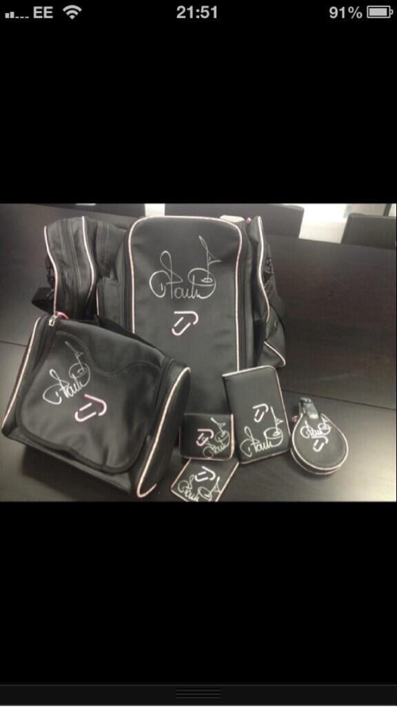 Our second winner will be selected this afternoon! Keep retweeting for your chance to win a signed item.