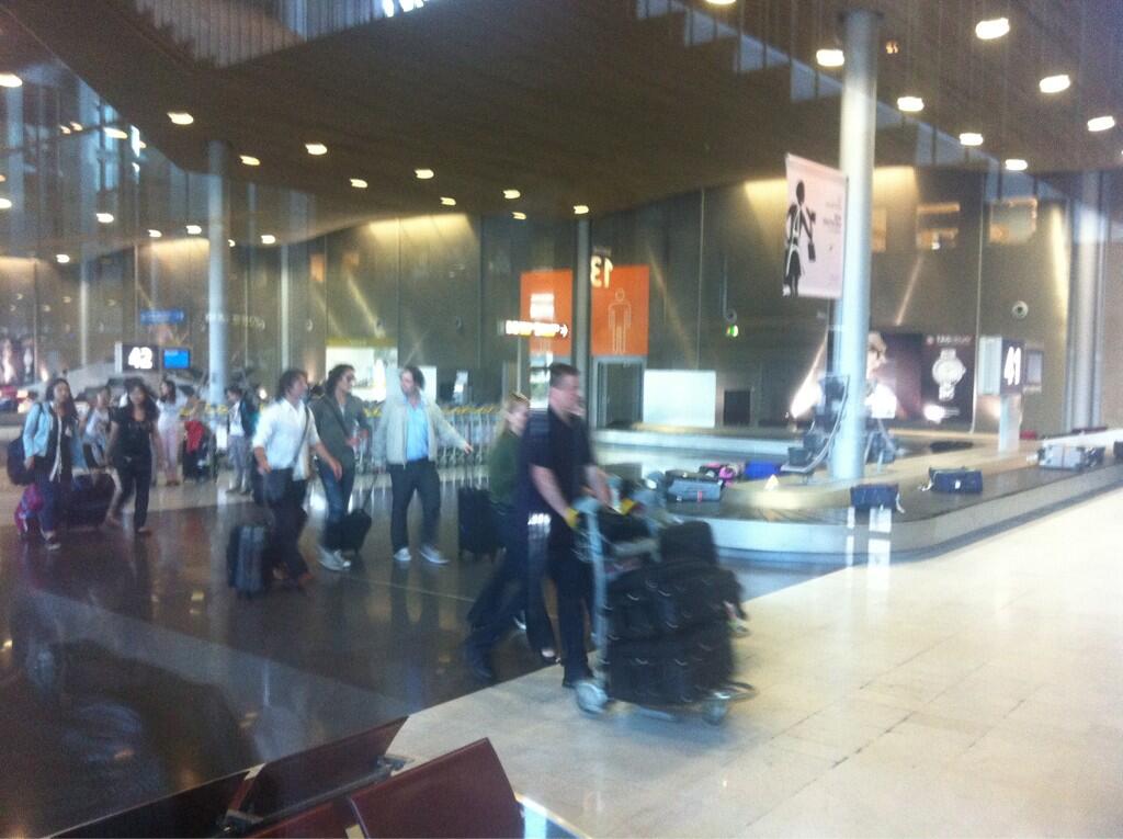 Napoli, Cavani arrivato a Parigi (FOTO) 34