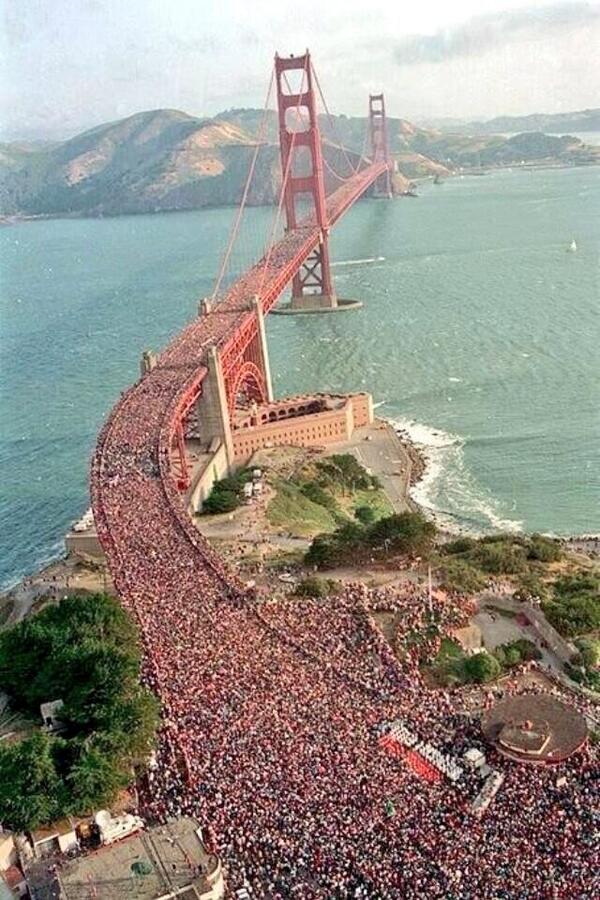 K_cco46's tweet photo. Incredibile San Francisco #Justice4Trayvon http://t.co/IgM0veYDXE