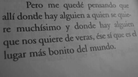 JenMar_Luna's tweet photo. 📚❤ http://t.co/8b4cAYTLfn