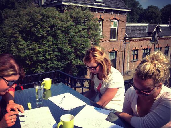 VisionArt_nl's tweet photo. Heerlijk weer voor weekoverleg @VisionArt http://t.co/4KIGaNrJf1