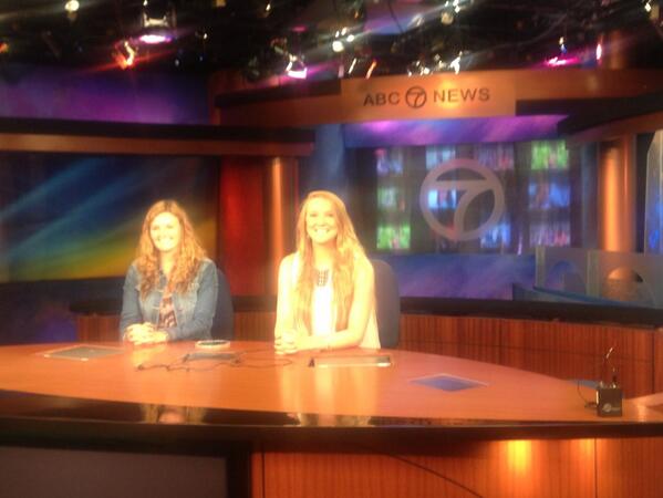 Alicia Lloyd On Twitter Living The Dream At Abc News Desk Future Prospects Ilovedc Http T Co Hdp35qdk4p