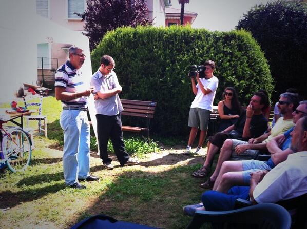 LisLabPa's tweet photo. Incontro con i cittadini e non solo... #meina #villaggiodartista http://t.co/mAsSmsJDoR