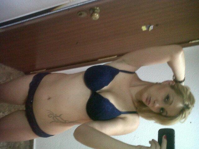 Buen dia caris , que lo pasen bien http://t.co/otsoxe9d0R<a href="/tag/miercolesdeculo"class="tags"><span>#miercolesdeculo</span></a>