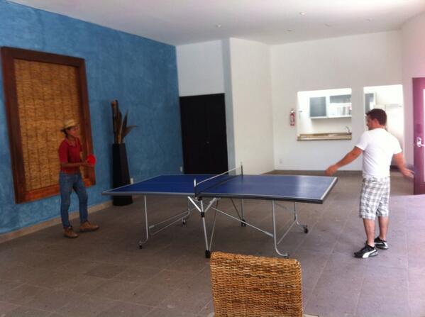 newgentgolf's tweet photo. After work R and R. #WorkHardPlayHard http://t.co/m4TPh1ej7F