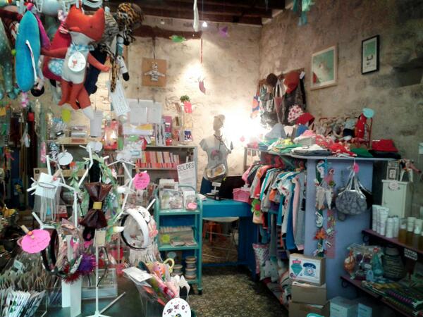 Visite surprise cet après midi à la jolie boutique <a href="/lillibulleparis/">Lilli Bulle</a> ... moment très sympa, merci @anneCrisss ;-)