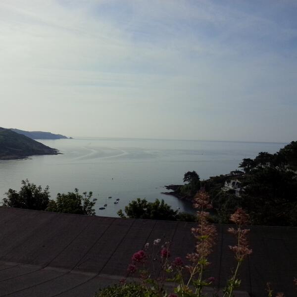 EaseyHope's tweet photo. @easeyAndy @easeyTorqs @EaseySimon @easeyDanny pretty sunny over at Brackenwood too! http://t.co/10uVCTqh71